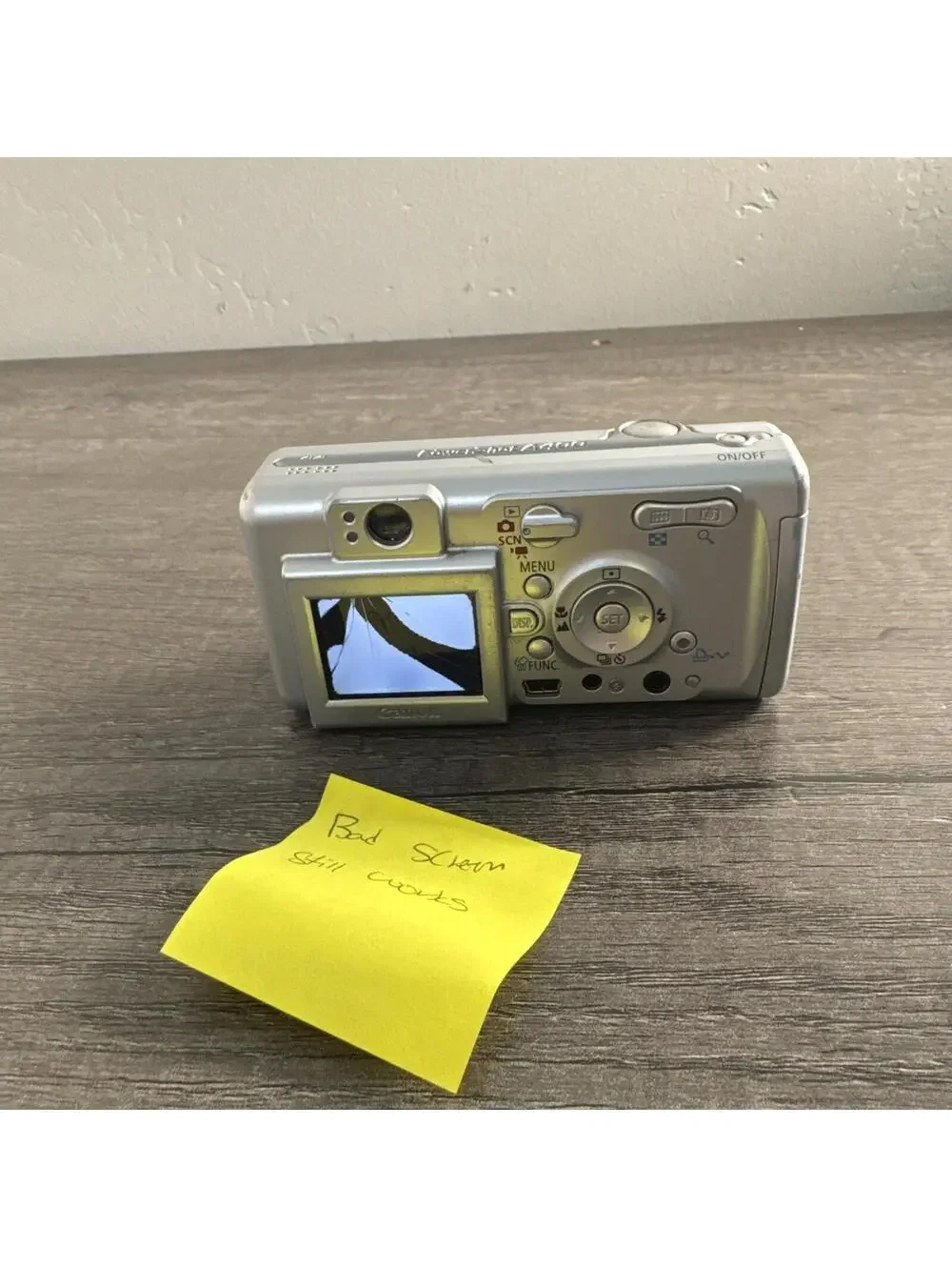 Canon PowerShot A400 3.2MP Digital Camera Silver WORKS BAD SCREEN